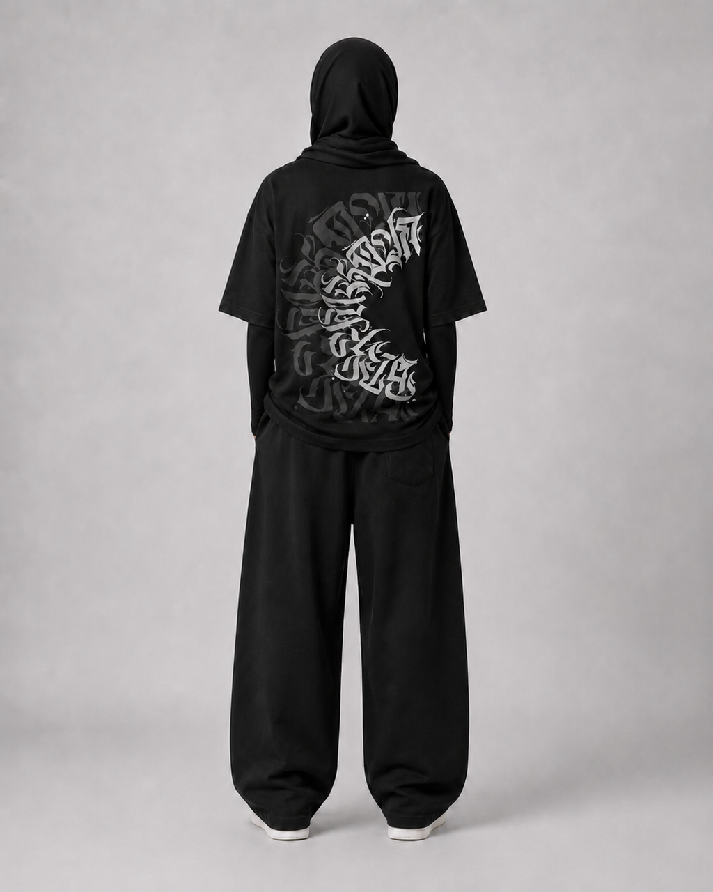 "Calligraphy" Abstract Gothic Front-Print Oversized Tee – Women