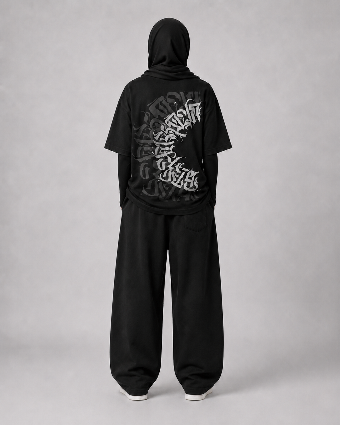 "Calligraphy" Abstract Gothic Front-Print Oversized Tee – Women