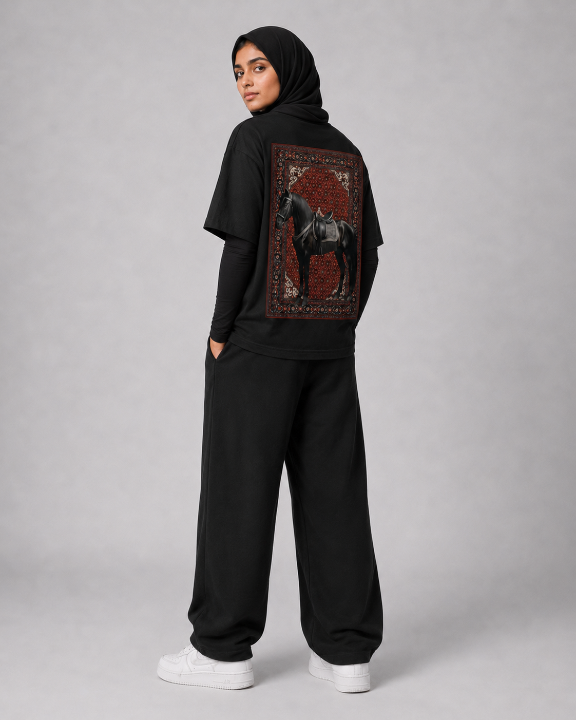 "Black Horse Rug" Oversized Back-Print Tee – Women